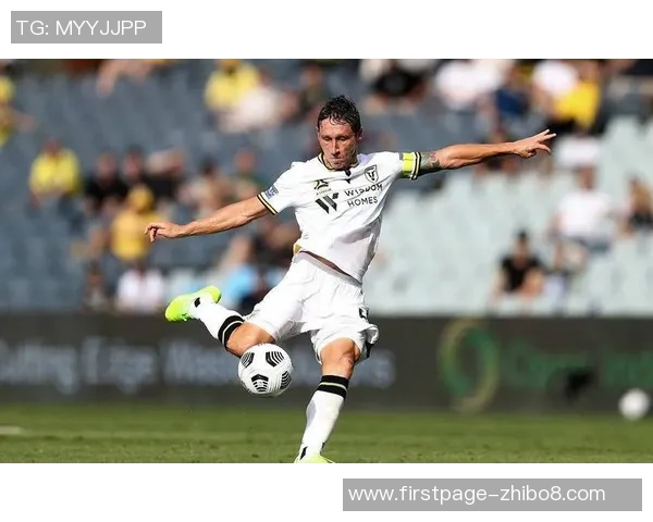 惠灵顿凤凰队与中岸水手队激战正酣谁将赢得本场精彩对决